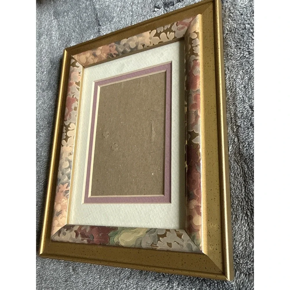 Vintage Picture Frame MCM Holds 6.5x4.5 With Matting 4.5x3